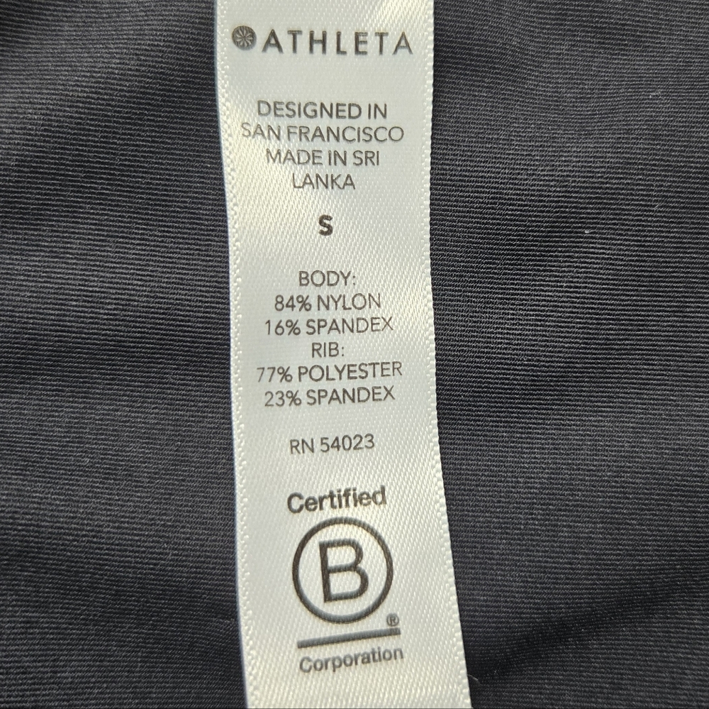 Athleta Vitality Rib Tank Black Semi-Fitted Quick-Drying Back Zip Pocket - Picture 11 of 13